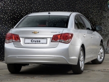     Chevrolet Cruze LS    